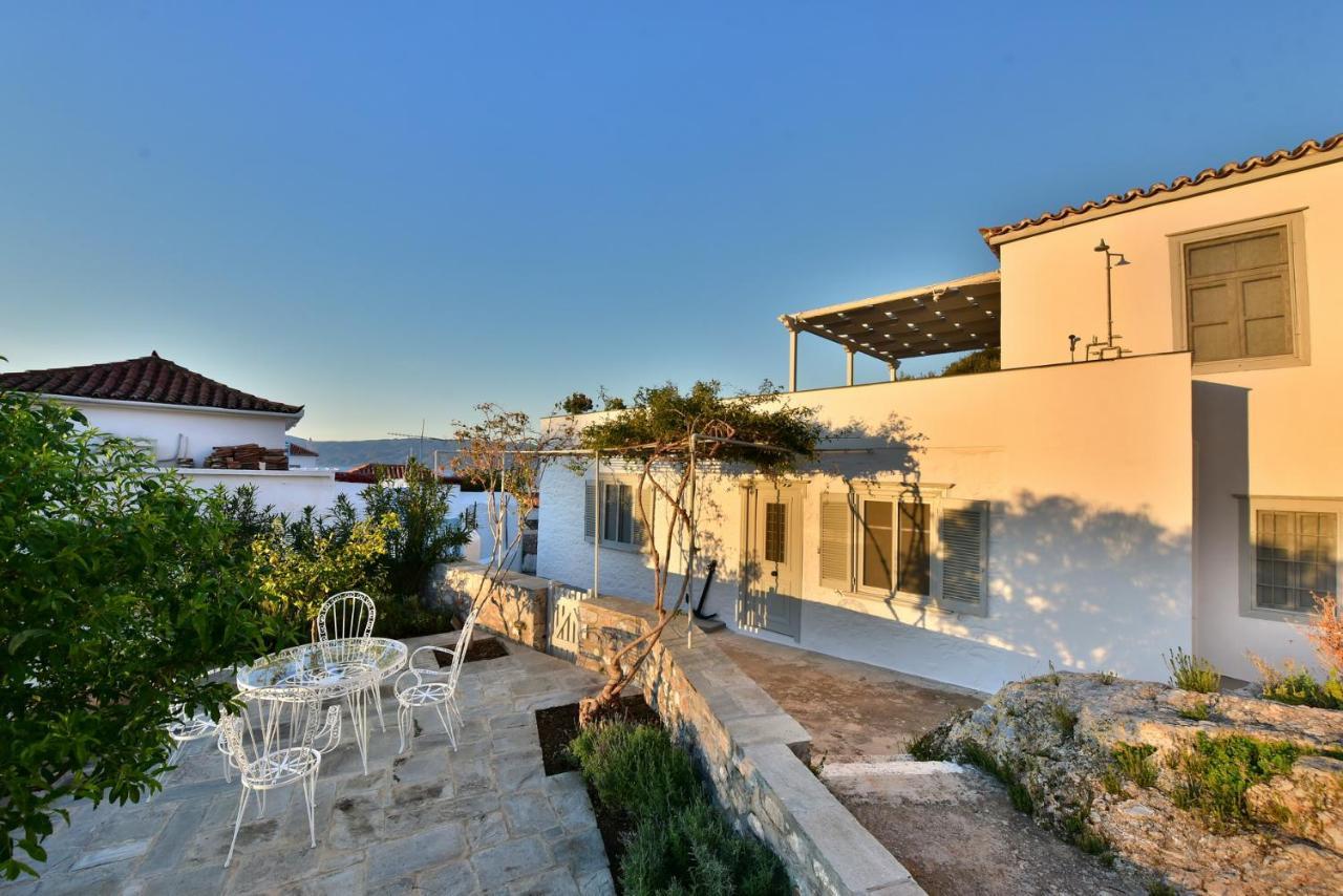 Villa Loukia هيدرا المظهر الخارجي الصورة